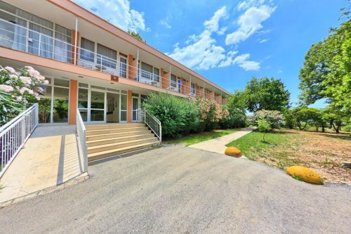 Resnik s All inclusive (depandance)