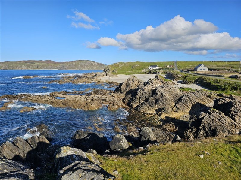 Irsko - Výšlapy na tři vrcholy Donegalu, divoká krása krajiny a bohatství památek z irské historie