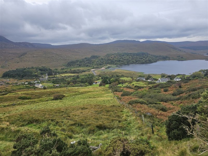 Irsko - Výšlapy na tři vrcholy Donegalu, divoká krása krajiny a bohatství památek z irské historie