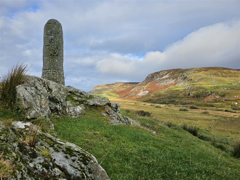 Irsko - Výšlapy na tři vrcholy Donegalu, divoká krása krajiny a bohatství památek z irské historie