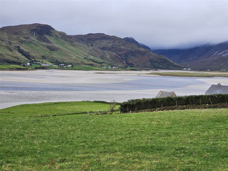 Irsko - Výšlapy na tři vrcholy Donegalu, divoká krása krajiny a bohatství památek z irské historie