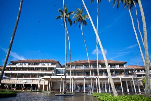 THE BLUE WATER HOTEL 5