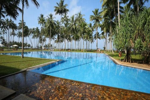 THE BLUE WATER HOTEL 5