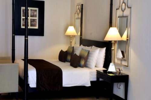 THE BLUE WATER HOTEL 5