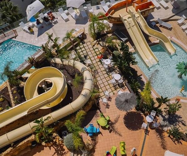 Alba Seleqtta Spa Resort & voda a víno