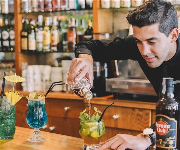 Alba Seleqtta Spa Resort & voda a víno