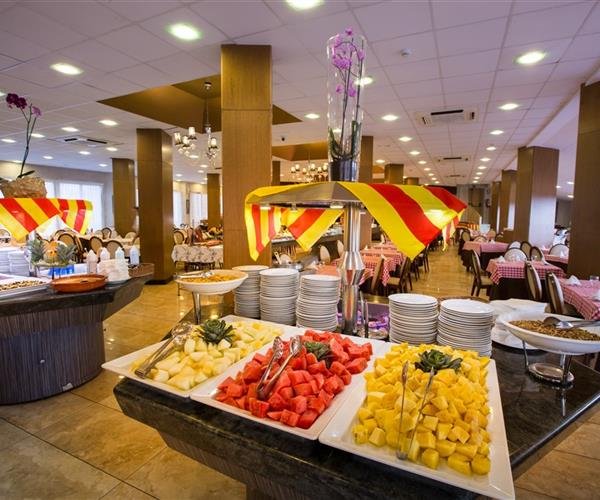 Alba Seleqtta Spa Resort & voda a víno