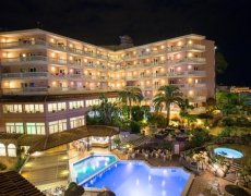 Alba Seleqtta Spa Resort & voda a víno