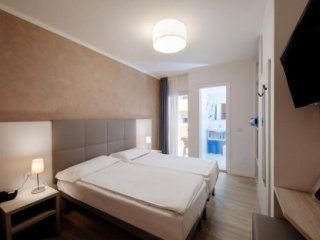 Hotel Losanna - Bibione Hotel Losanna - Bibione