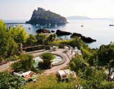 Giardino Delle Ninfe E La Fenice