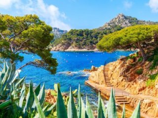 Pěšky po pirátských stezkách na Costa Brava Pěšky po pirátských stezkách na Costa Brava