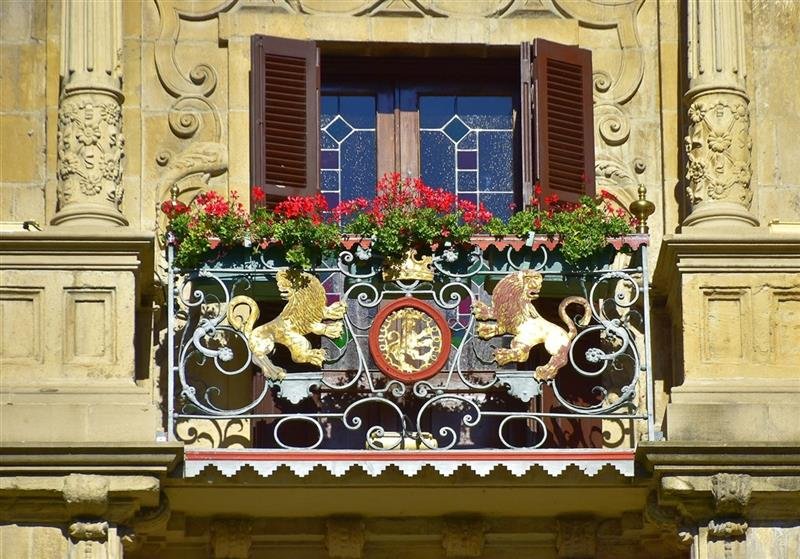 Města Pod Pyrenejemi