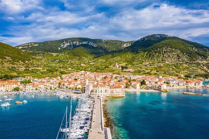 Ostrov Vis - Poklad Střední Dalmácie