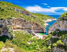 Ostrov Vis - Poklad Střední Dalmácie