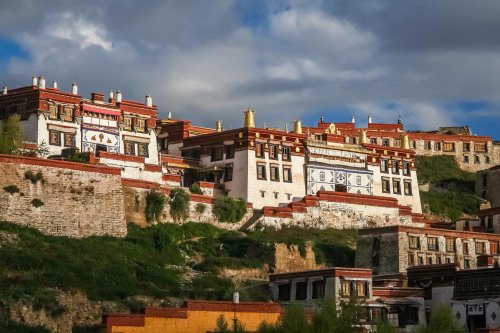 Královský Nepál - Tibet - Buddhismus - hinduismus - velehory