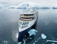 Antarctic Explorer: Discovering the 7th Continent (Ocean Explorer)