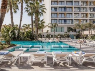 Aqua Silhouette & Spa Aqua Silhouette & Spa