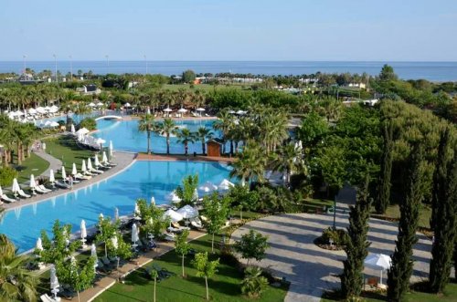 Lara Barut Collection 2026