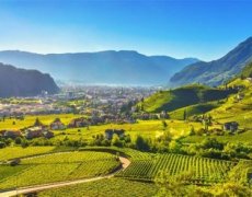 Dolomity a Jihotyrolská vinná stezka