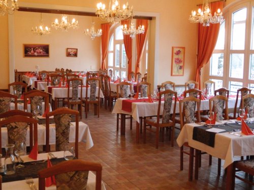 Hotel Familia přes květnový svátek autobusem