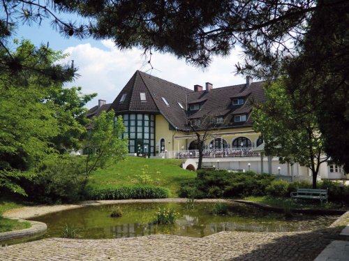 Hotel Familia přes květnový svátek autobusem