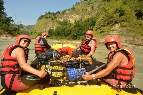 Rafting na nepálské řece Bheri