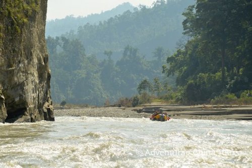 Rafting na nepálské řece Bheri