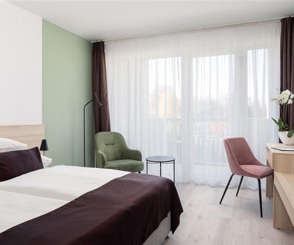 EGER & FLÓRA relax s vínkem