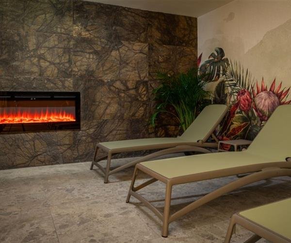 EGER & FLÓRA relax s vínkem