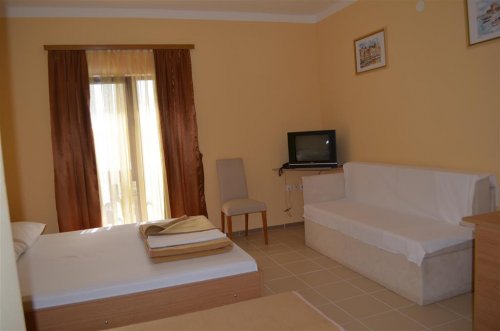 Hotel Zagreb (Karlobag)