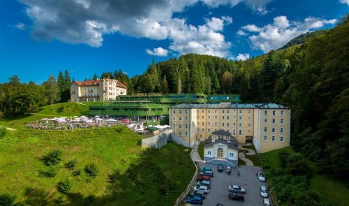 Wellness pobyt s dopravou, polopenzí a ochutnávkou na farmě v ceně v hotelu Rimski/Zdraviliški Dvor