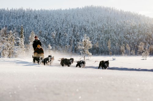 LYŽOVÁNÍ VE FINSKU ZA POLÁRNÍM KRUHEM - jarní prázdniny a Velikonoce