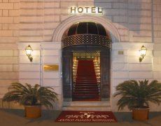 Hotel Antico Palazzo Rospogliosi  - Řím