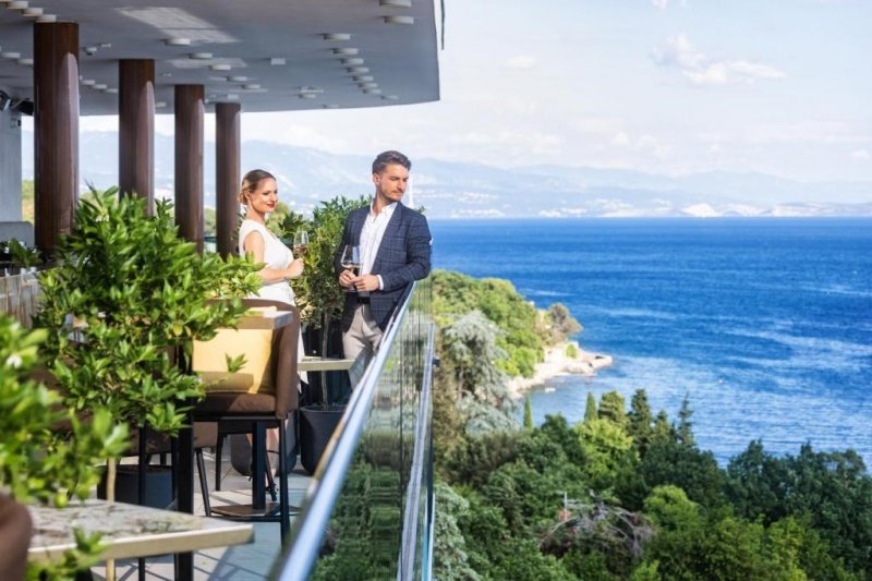 Hilton Rijeka Costabella Beach Resort & Spa