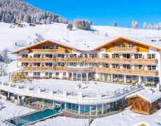 Hotel Scherlin SKI