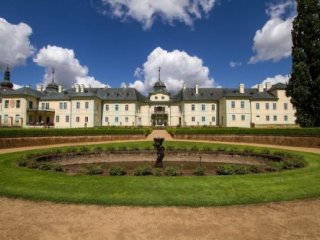 DVĚ ZEMĚ A JEDNO UMĚNÍ II. DVĚ ZEMĚ A JEDNO UMĚNÍ II.