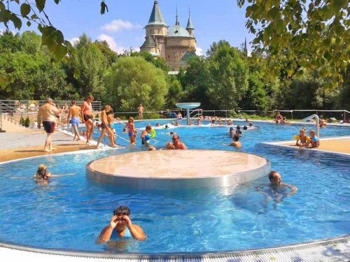 Hrady a zámky Moravy a Slovenska, 2026