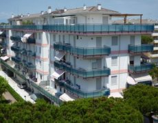 Condominio Lara Modern