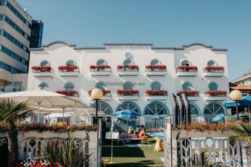 Hotel Marina