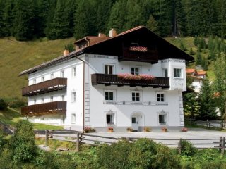 Apartmánový dům Fliana