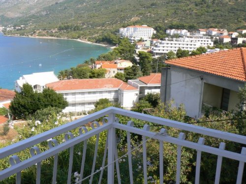Gradac - studia a apartmány - busem