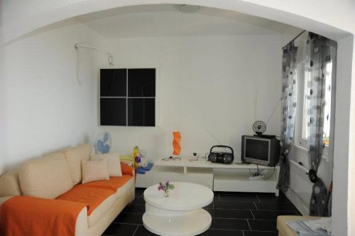 Gradac - studia a apartmány - busem