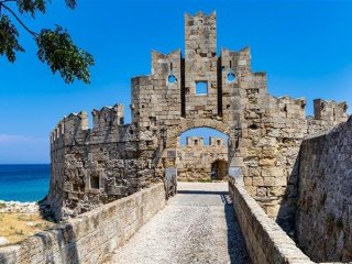 Alpské speciality v Maria Taferl a středověký Aggstein