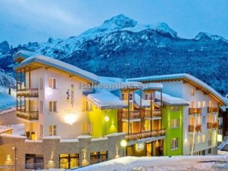 Hotel Sassdei Suite SKI