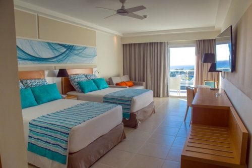 GRAN MUTHU ALMIRANTE BEACH 5