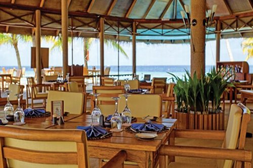 FILITHEYO ISLAND RESORT 4