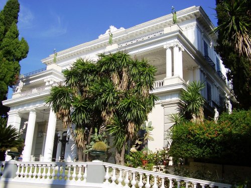 Řecké Korfu a Albánie - letecky