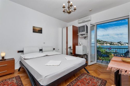 Vila Paško - Podgora - autobusem