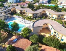 Villaggio Girasoli e Calycanthus