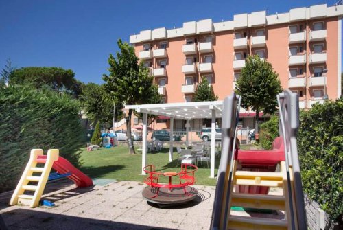 Hotel Apollo s bazénem Viserbella